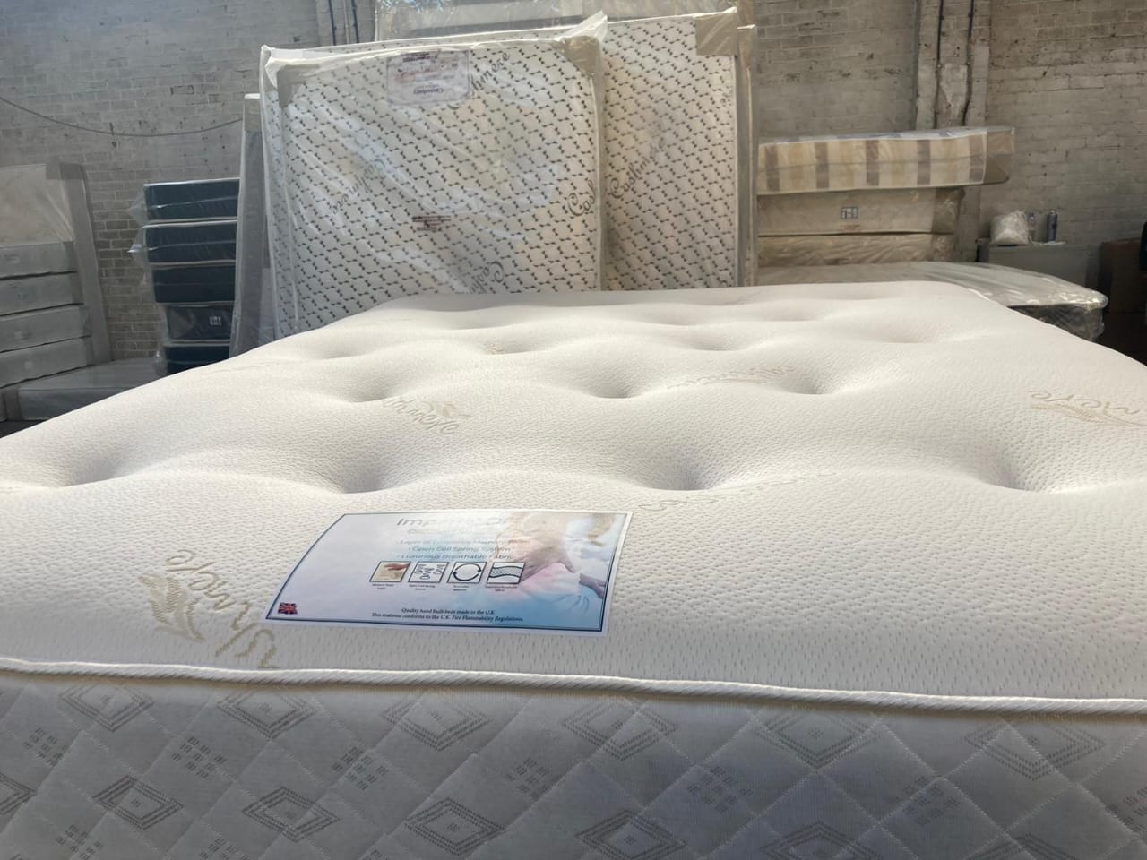 Memory Foam Spring Mattress 10-inch Medium Firm Memory Foam Spring Mattress 10-inch Medium Firm