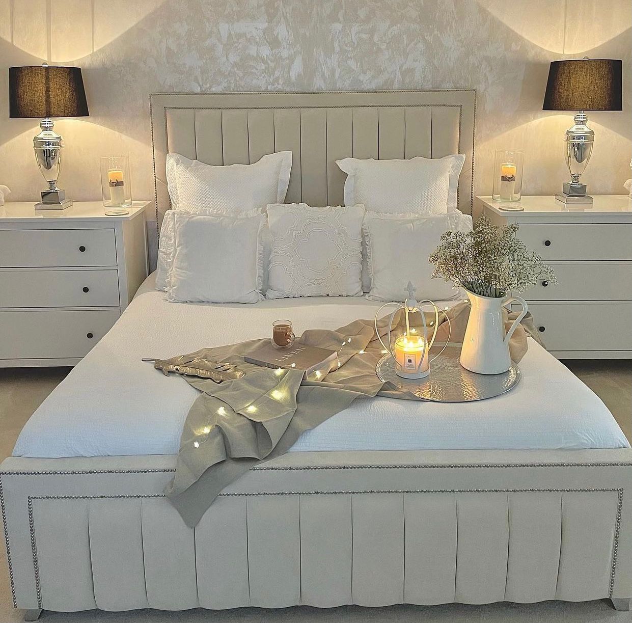 Easterly Furniture Arizona line down Bed 48'' Floor Standing Headboard